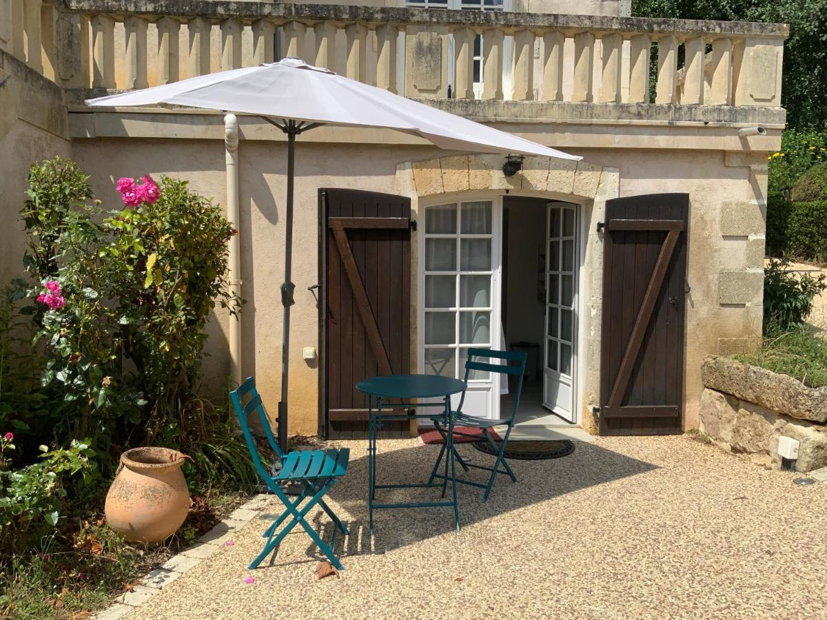 Le Picot Apartment Marcay  Екстериор снимка